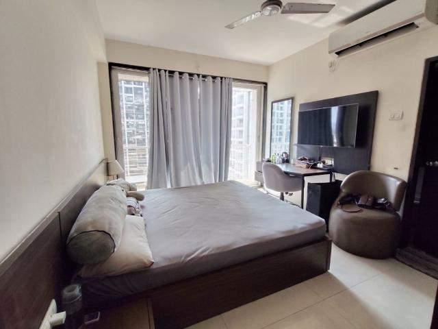 Rental | 3 BHK + 1100 Sq.Ft. Apartment in Kesar Exotica