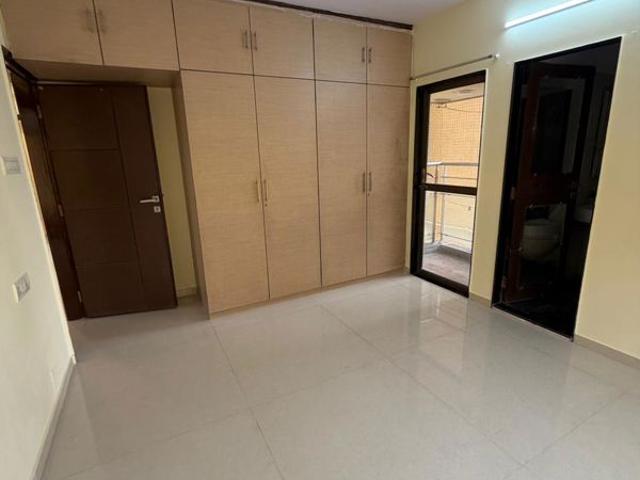 Rental | 3 BHK 1100 Sq.Ft. Apartment in Jay Nalini CHS
