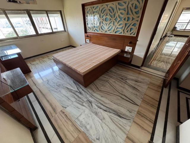 Rental | 3 BHK 1100 Sq.Ft. Apartment in Navrang Basant CHS