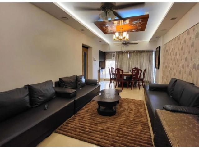 Rental | 3 BHK 1100 Sq.Ft. Apartment in Royal Classic Co Op Society