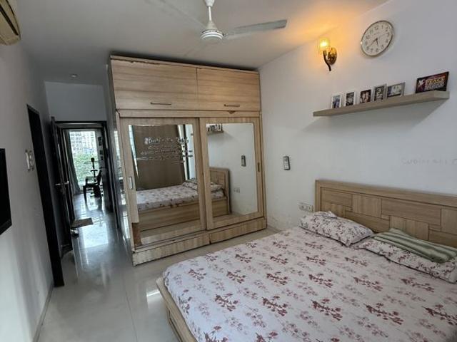 Rental | 3 BHK 1100 Sq.Ft. Apartment in Raghunath Vihar