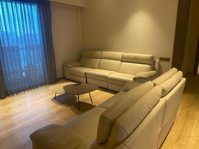Rental | 3 BHK 1100 Sq.Ft. Apartment in Woodstock Apartment Khar