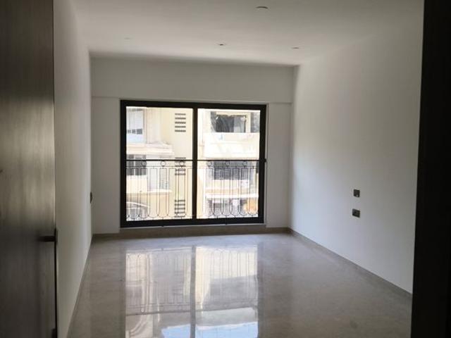 Rental | 3 BHK 1100 Sq.Ft. Apartment in Vile Parle West