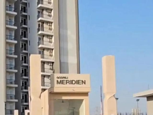 Rental | 3 BHK 1108 Sq.Ft. Apartment in Godrej Meridien