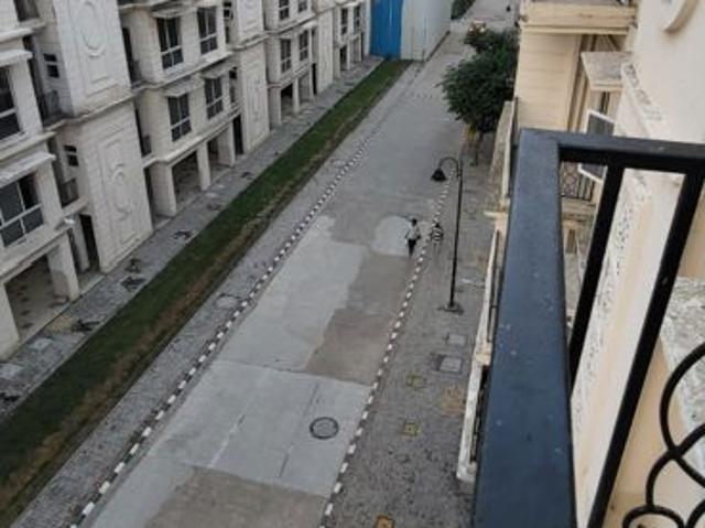 Rental | 3 BHK 1120 Sq.Ft. Apartment in Signature Global Park 4 and 5