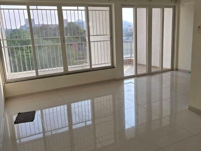 Rental | 3 BHK + 1122 Sq.Ft. Apartment in Kolte Patil Life Republic