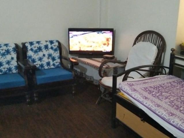 Rental | 3 BHK 1240 Sq.Ft. Apartment in Gananjay Society