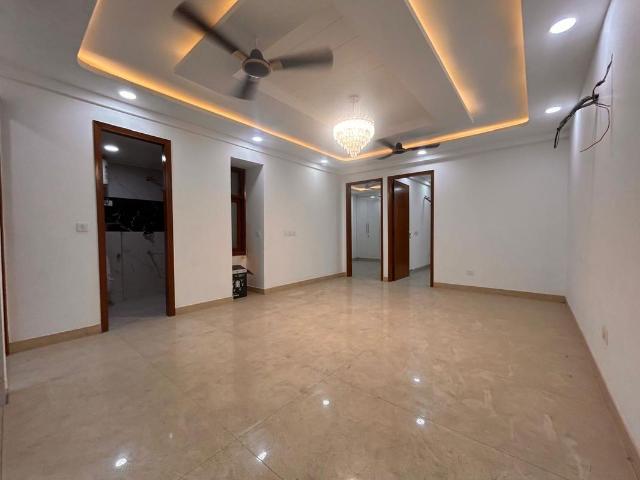 Rental | 3 BHK + 1250 Sq.Ft. Apartment in Chattarpur