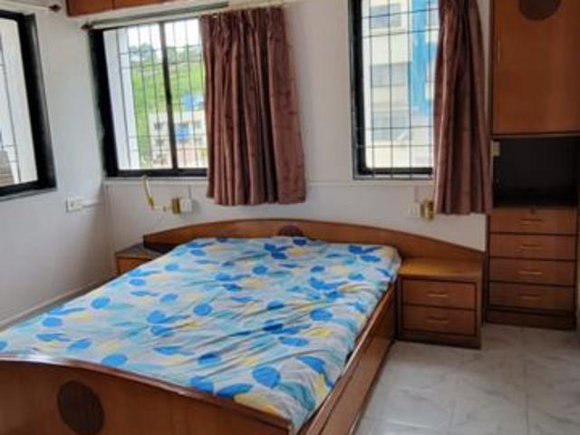 Rental | 3 BHK 1250 Sq.Ft. Apartment in Bhusari Colony