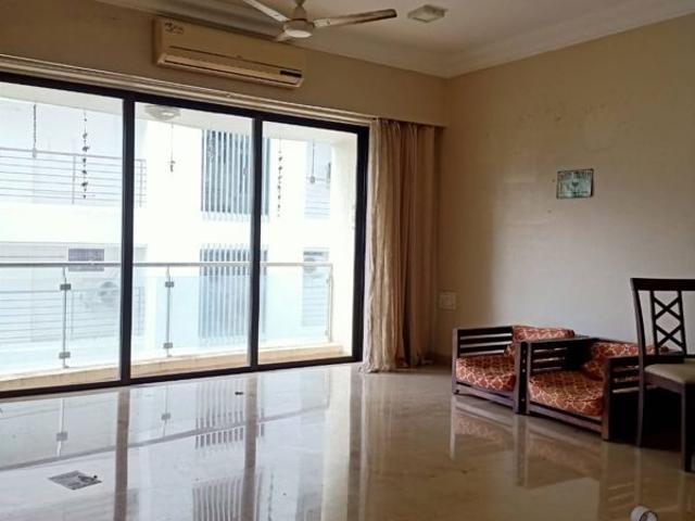 Rental | 3 BHK 1250 Sq.Ft. Apartment in Ekta Everglades