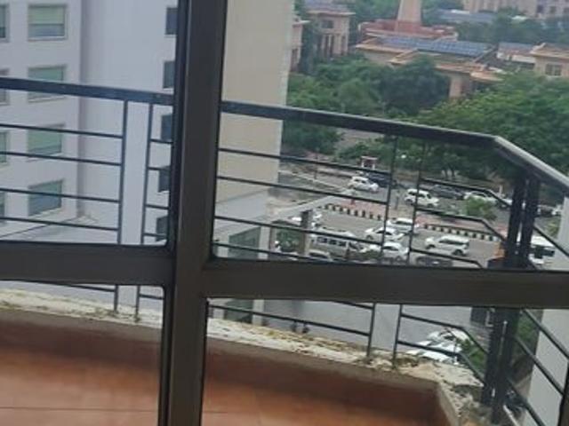 Rental | 3 BHK + 1250 Sq.Ft. Apartment in Omaxe City