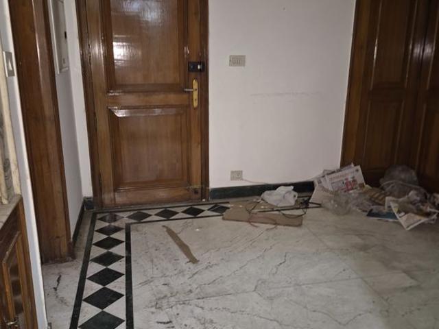 Rental | 3 BHK 1250 Sq.Ft. Apartment in Mayur Vihar