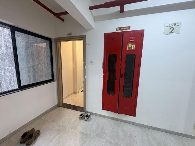 Rental | 3 BHK 1250 Sq.Ft. Apartment in Mahanuraj CHS