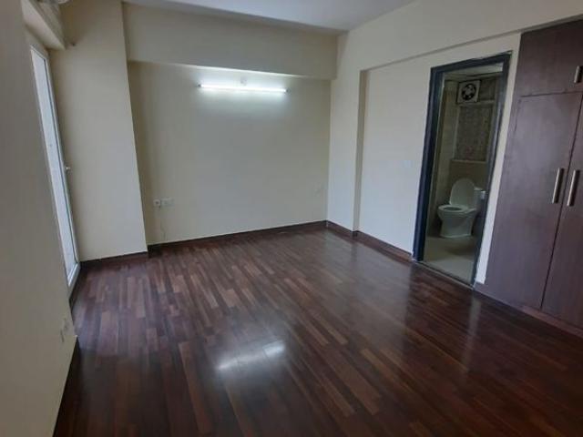 Rental | 3 BHK 1250 Sq.Ft. Apartment in Sethi Max Royal