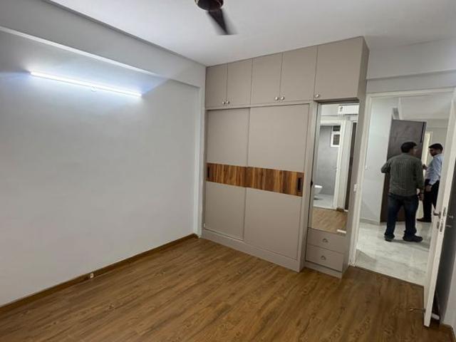 Rental | 3 BHK + 1250 Sq.Ft. Apartment in Signature Global City