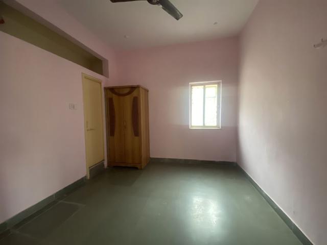 Rental | 3 BHK 1250 Sq.Ft. Apartment in Pragati Nagar