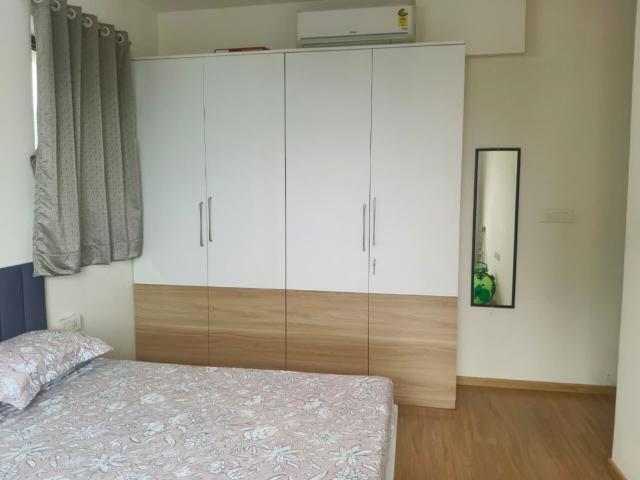 Rental | 3 BHK 1250 Sq.Ft. Apartment in Runwal Bliss