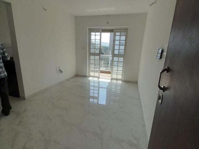 Rental | 3 BHK 1257 Sq.Ft. Apartment in Bhusari Colony