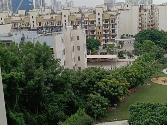 Rental | 3 BHK 1272 Sq.Ft. Apartment in Emaar Emerald Estate