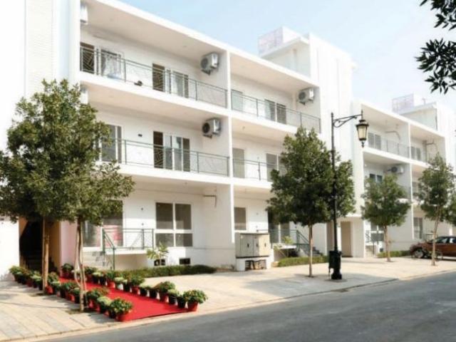 Rental | 3 BHK 1274 Sq.Ft. Apartment in Central Park Flower Valley