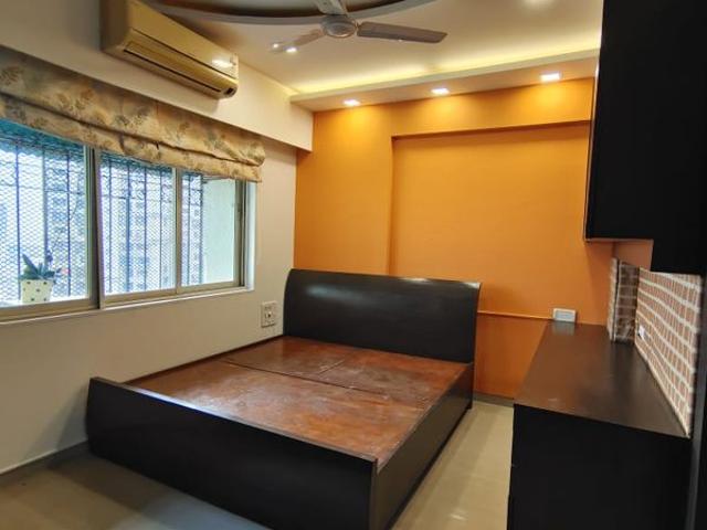 Rental | 3 BHK 1275 Sq.Ft. Apartment in Dosti Florentine
