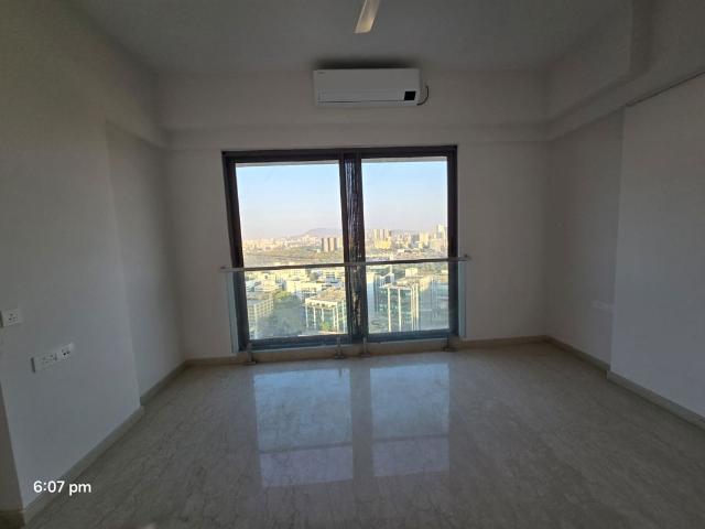 Rental | 3 BHK + 1280 Sq.Ft. Apartment in Adani Ten BKC