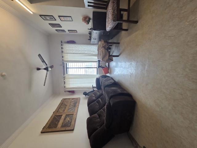 Rental | 3 BHK 1284 Sq.Ft. Apartment in Royal Palms Garden View
