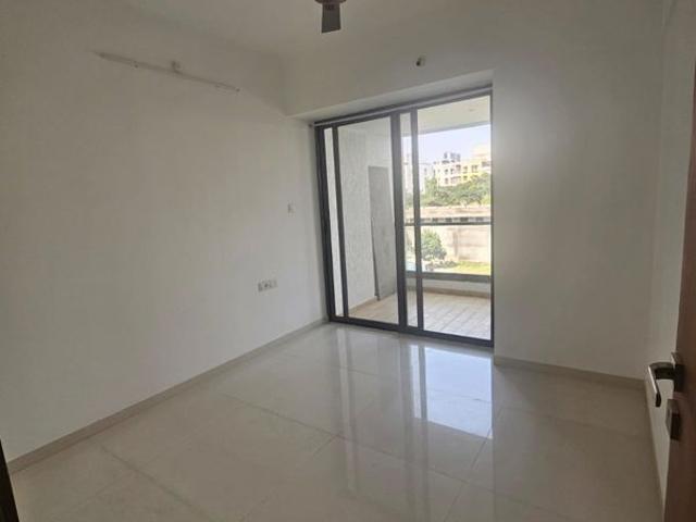 Rental | 3 BHK + 1298 Sq.Ft. Apartment in Majestique Signature Towers