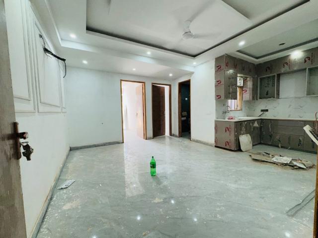 Rental | 3 BHK + 1200 Sq.Ft. Apartment in Chattarpur