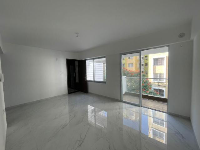 Rental | 3 BHK 1200 Sq.Ft. Apartment in Bhansali West Winds
