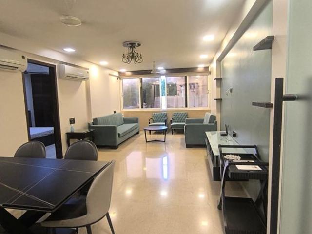 Rental | 3 BHK + 1200 Sq.Ft. Apartment in Gardenia Apartment Khar West