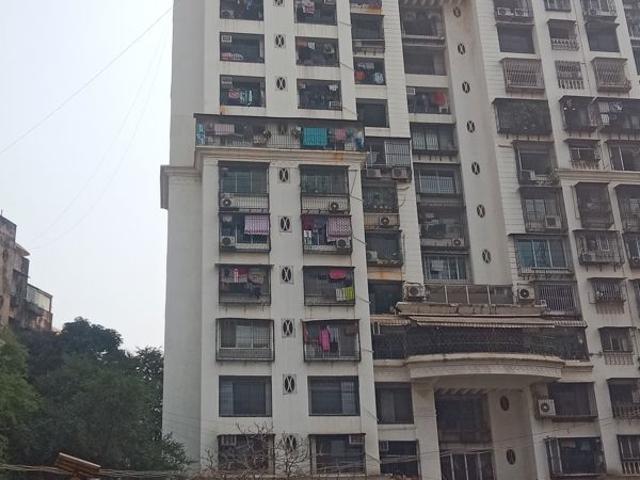 Rental | 3 BHK 1200 Sq.Ft. Apartment in Kailash Towers