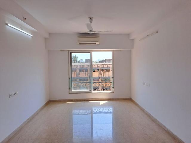 Rental | 3 BHK 1200 Sq.Ft. Apartment in Kanakia Paris
