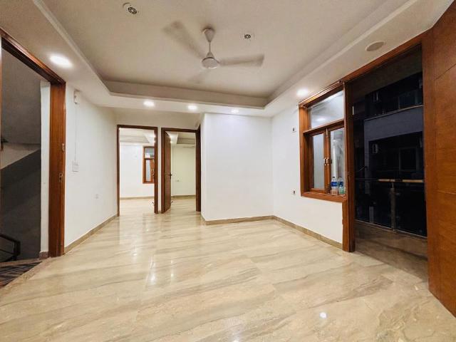 Rental | 3 BHK 1200 Sq.Ft. Apartment in Neb Sarai