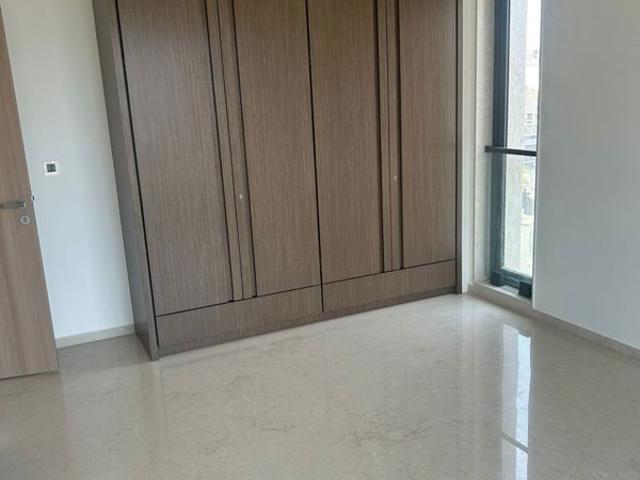 Rental | 3 BHK 1200 Sq.Ft. Apartment in S Raheja Panorama