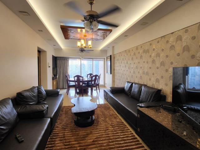 Rental | 3 BHK 1200 Sq.Ft. Apartment in Royal Classic Co Op Society