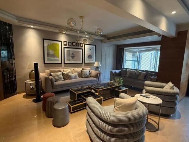 Rental | 3 BHK + 1200 Sq.Ft. Apartment in Union Park Khar West