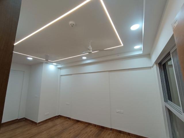 Rental | 3 BHK 1200 Sq.Ft. Penthouse in Gera Planet Of Joy