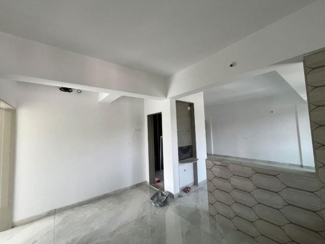 Rental | 3 BHK 1205 Sq.Ft. Apartment in Majestique Signature Towers
