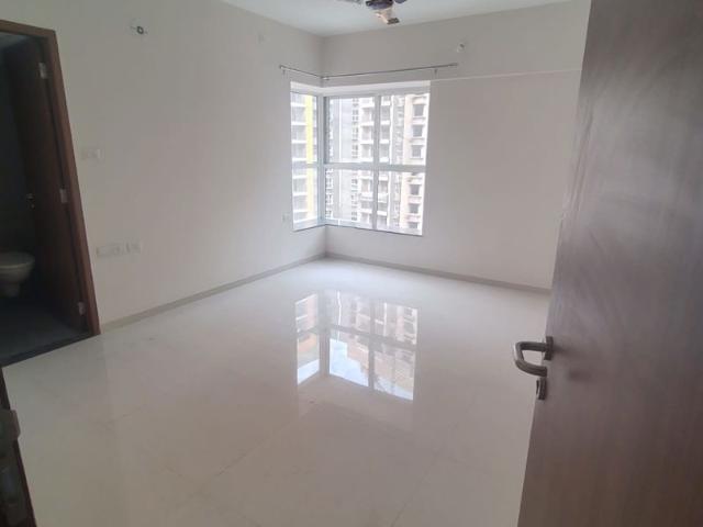 Rental | 3 BHK 1212 Sq.Ft. Apartment in Pride Purple Park Titan
