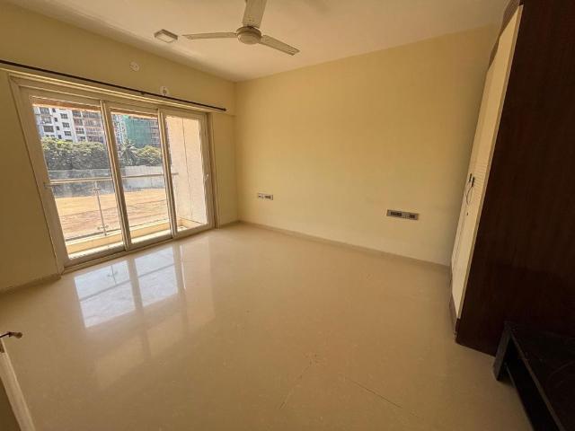 Rental | 3 BHK 1220 Sq.Ft. Apartment in RNA Continental