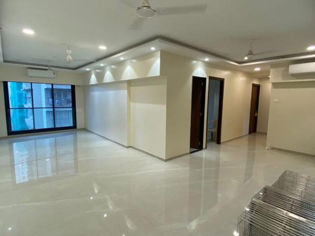 Rental | 3 BHK 1220 Sq.Ft. Apartment in Vithaldas Nagar