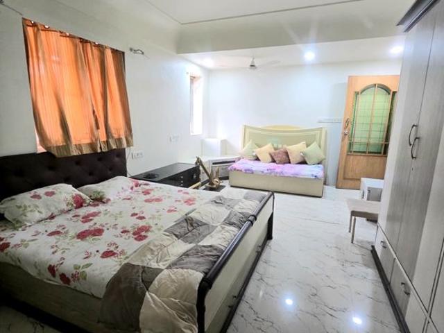 Rental | 3 BHK 1230 Sq.Ft. Apartment in Cosmopolitan Apsara Apartment