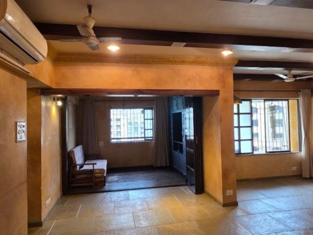 Rental | 3 BHK + 1230 Sq.Ft. Apartment in Hyde Park Galaxy