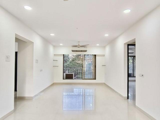 Rental | 3 BHK + 1340 Sq.Ft. Apartment in Greeshma Residency II