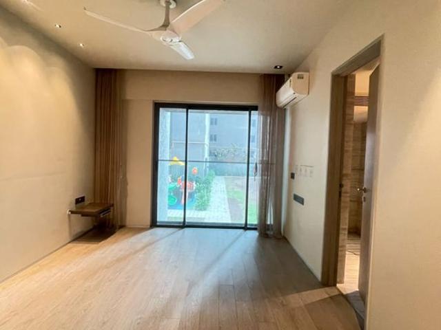 Rental | 3 BHK + 1340 Sq.Ft. Apartment in Rustomjee Paramount