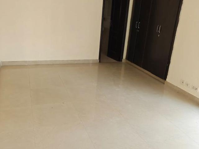 Rental | 3 BHK + 1350 Sq.Ft. Apartment in Aims Golf City