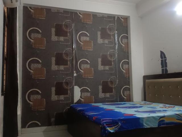 Rental | 3 BHK 1350 Sq.Ft. Apartment in Karolan Ka Barh