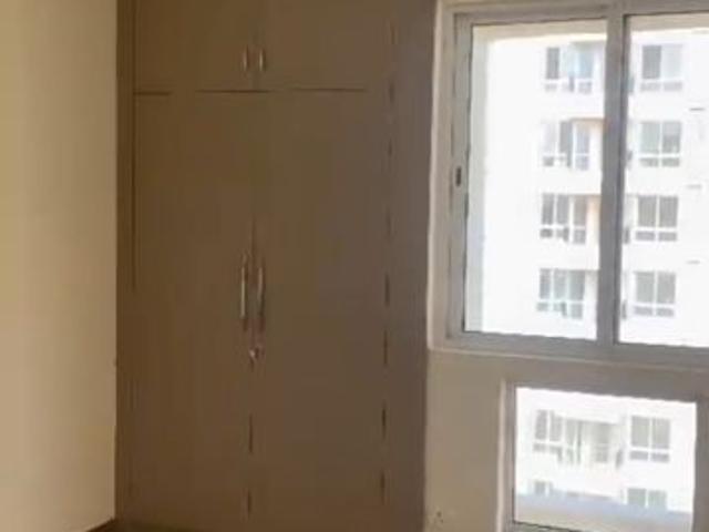 Rental | 3 BHK 1350 Sq.Ft. Apartment in Jaypee Greens Kosmos