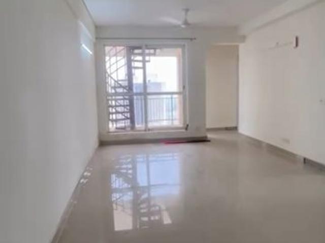 Rental | 3 BHK 1350 Sq.Ft. Apartment in Jaypee Greens Kosmos